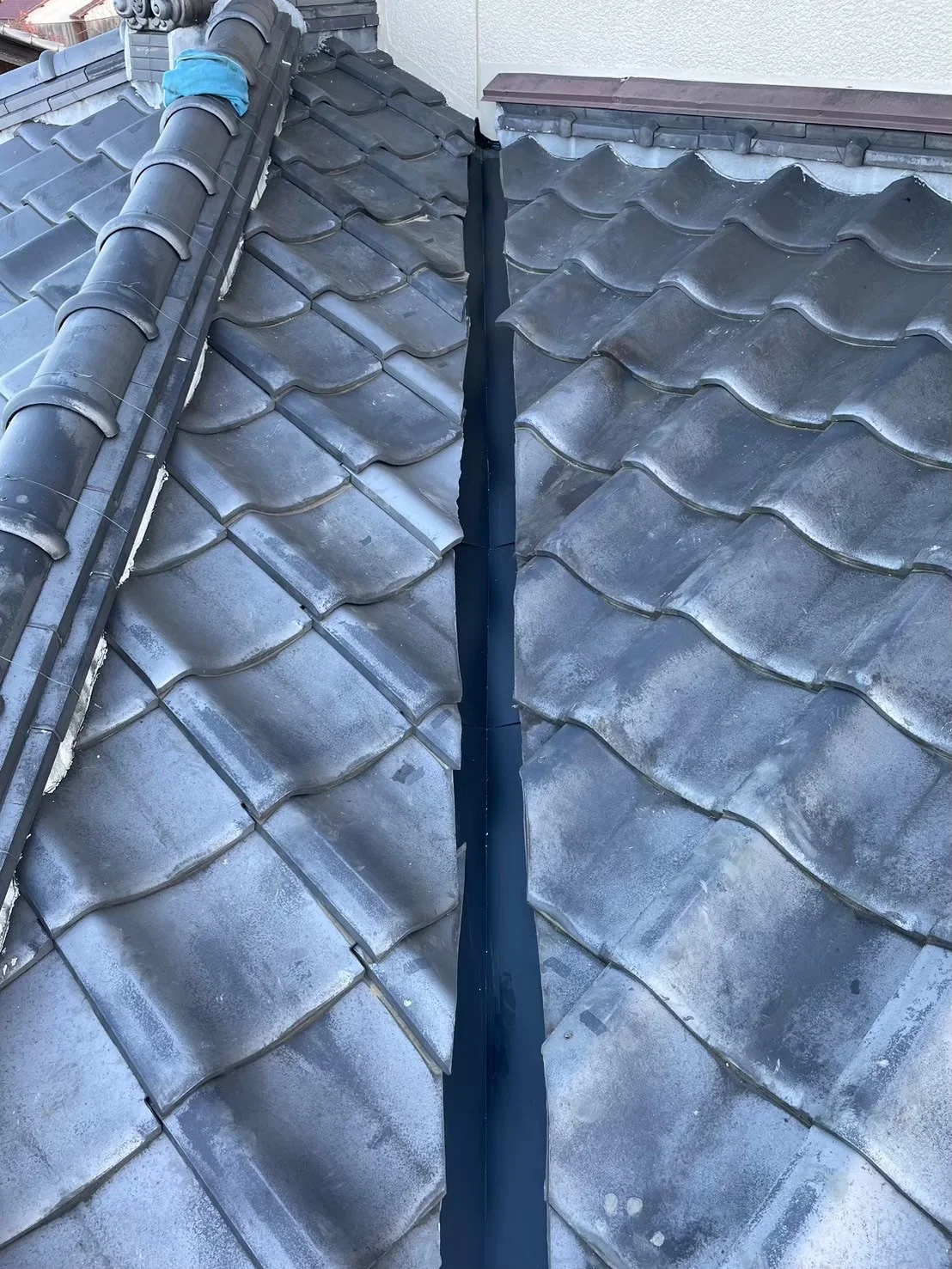 谷樋板金交換後の取り合い部